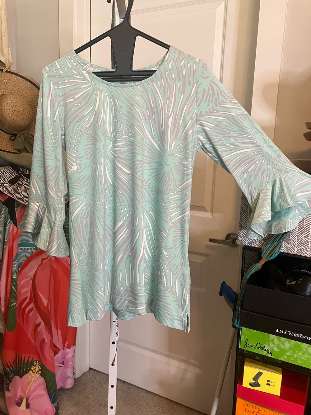 Mint Floral-Print Ruffle Sleeve Tunic Top